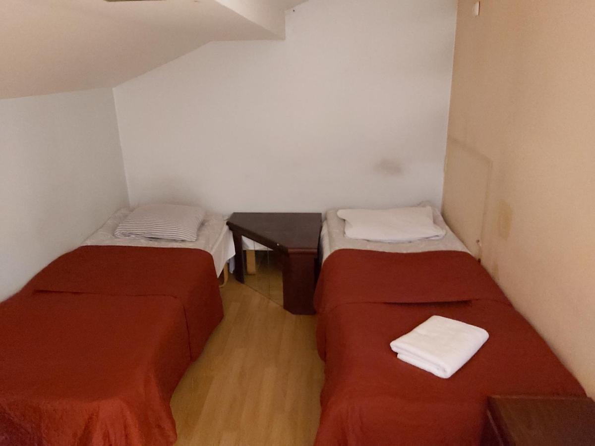 Majaka Hostel Tallinn Rum bild